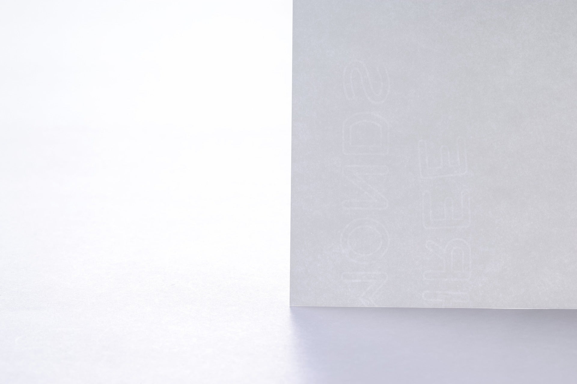 筆記具への汎用性のある用紙